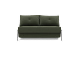 Cubed 140 Chrom sovesofa i 413 Esina Olive Green, set forfra