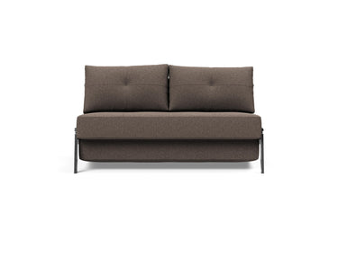 Cubed 140 Chrom sovesofa i 530 Bouclé Taupe, set forfra