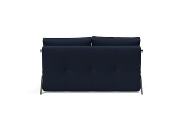 Cubed 140 Chrom sovesofa i 528 Mixed Dance Blue, set bagfra