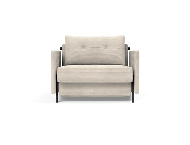 Cubed 90 stol med armlæn i 594 Corduroy Ivory, set forfra