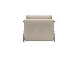 Cubed 90 Chrome stol i 612 Blida Sand Grey, set bagfra