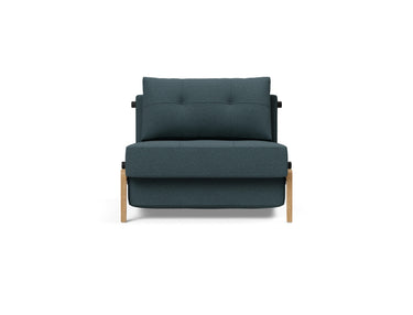 Cubed 90 Wood stol i 851 Mahoga Dark Blue, set forfra