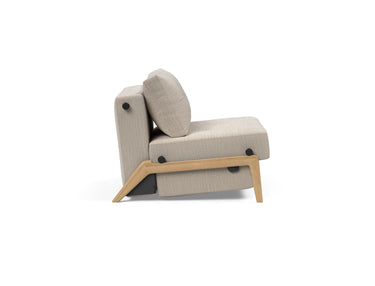Cubed 90 Wood stol i 612 Blida Sand Grey, set fra siden
