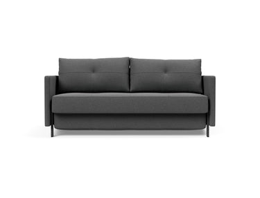 Cubed 160 sovesofa med armlæn i 852 Mahoga Seal Grey, set forfra