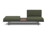 Puri daybed med valnøddebord i 353 Taura Forest, set forfra