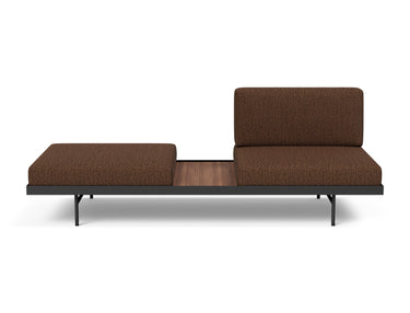 Puri daybed med valnøddebord i 359 Taura Cappuccino, set forfra