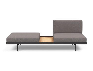 Puri daybed med egetræsbord i 521 Mixed Dance Grey, set forfra