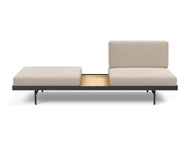 Puri daybed med egetræsbord i 612 Blida Sand Grey, set forfra