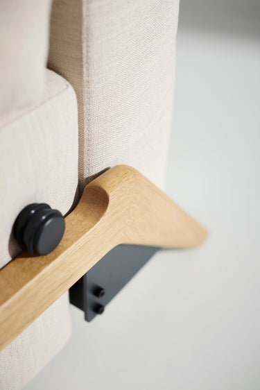 Cubed 160 Wood sovesofa i 612 Blida Sand Grey i en stue, billede 11