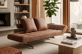 Ghia Chrome daybed i 551 Faunal Brown i en stue