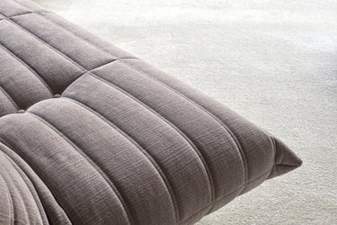 Mikunjo stol i 418 Esina Truffle i en stue, billede 5