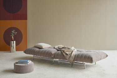 Mikunjo stol i 418 Esina Truffle i en stue, billede 3